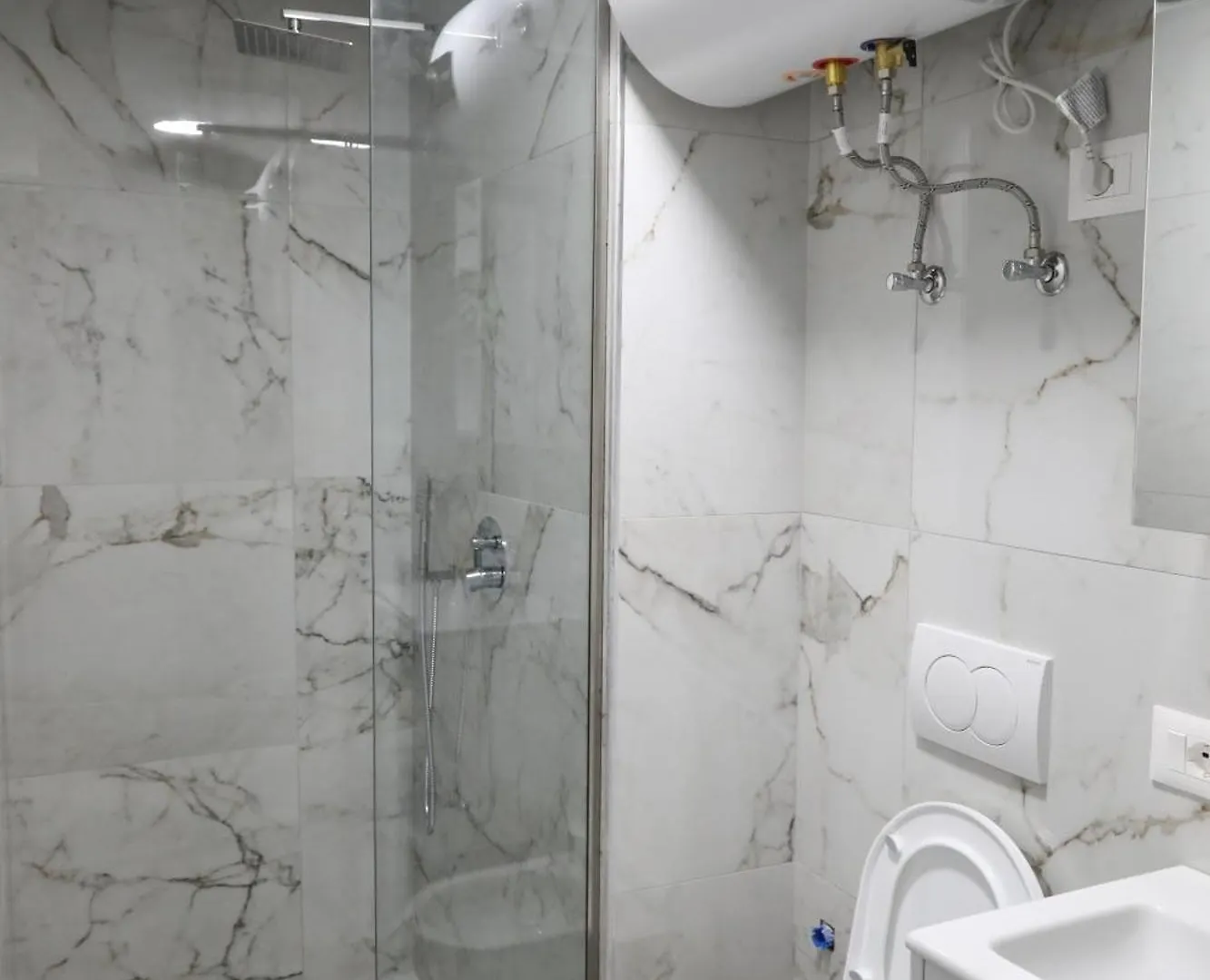 Rozafa Guest Room Center Shkodra Albanien